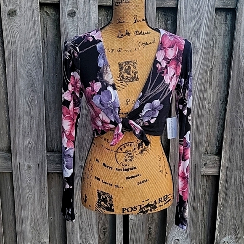NEW Women's Floral Print Tie-Front Crop Top